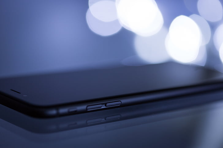 apple-devices-art-blur-bokeh-preview.jpg